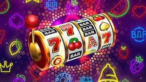 Meja dealer langsung di dewalangit77 untuk pengalaman casino interaktif